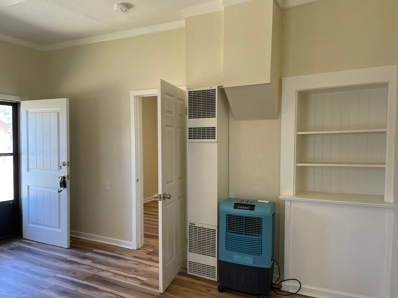 811 Dakota Ave - Photo 5 of 19