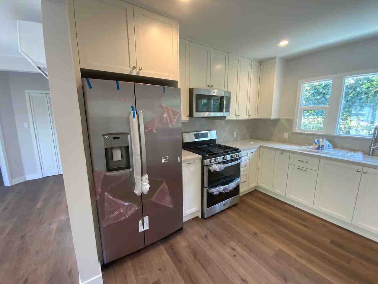 1930 Ruhland Ave - Photo 4 of 24