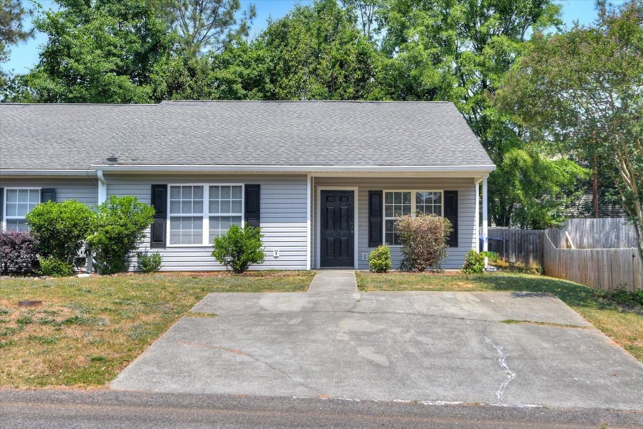 118 Charleston Row Blvd - Photo 2 of 24