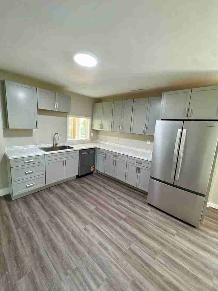 9219 N 100 W - Photo 6 of 21