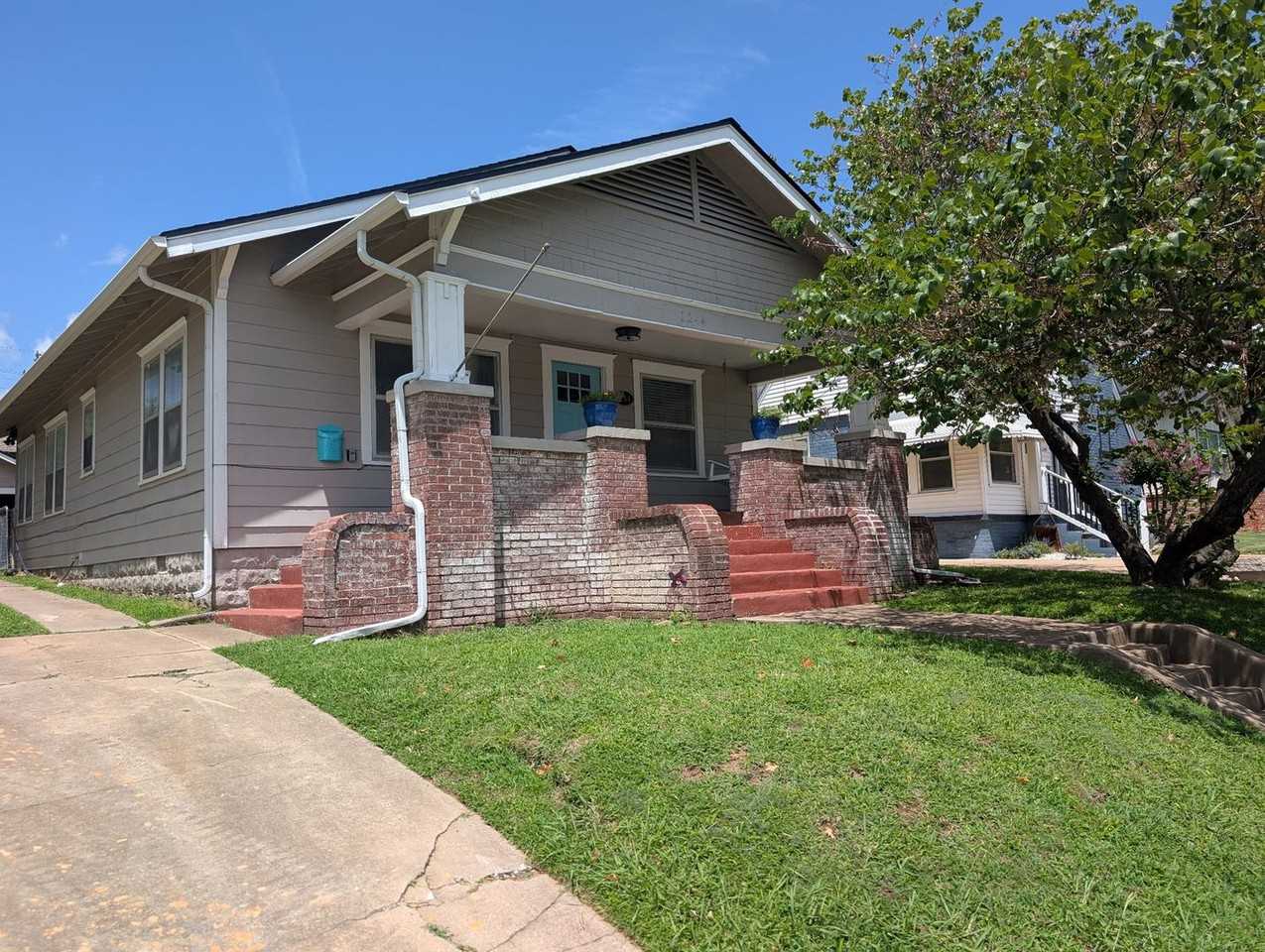 1244 S Gary Ave - Photo 2 of 19
