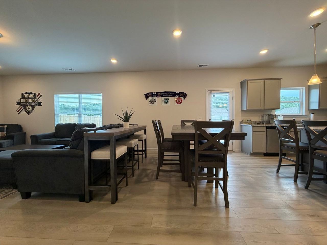 26 Busby Dr Se - Photo 4 of 38