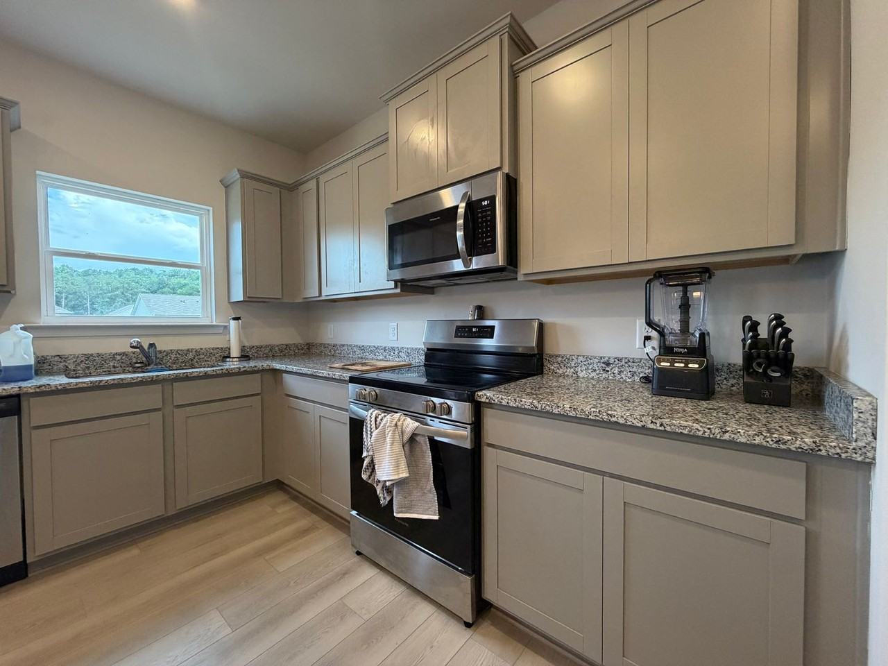 26 Busby Dr Se - Photo 6 of 38