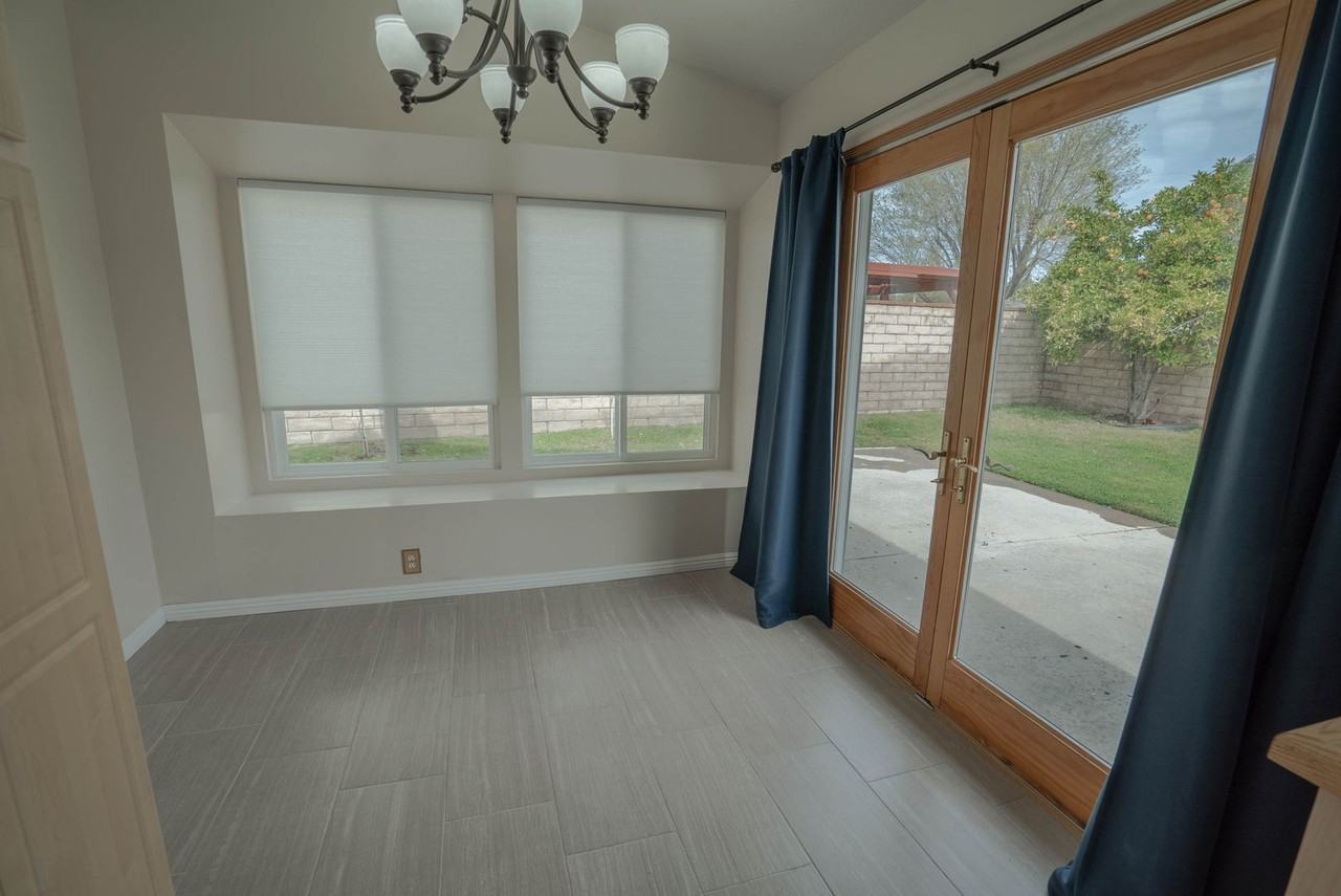 22735 Norton Dr - Photo 5 of 16