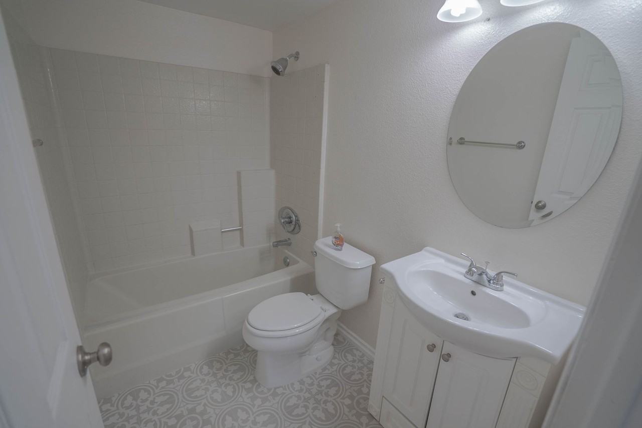 22735 Norton Dr - Photo 7 of 16