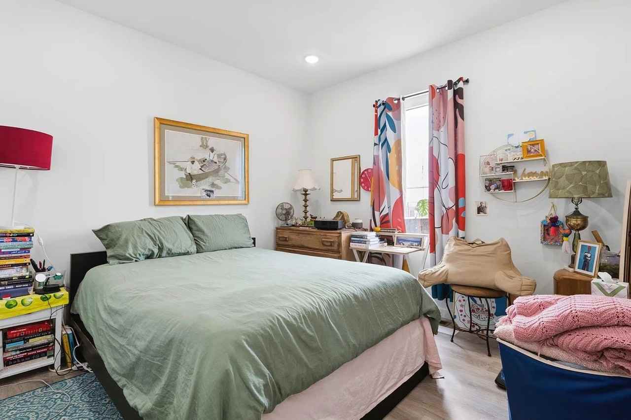 2400 Germantown Ave - Photo 6 of 8