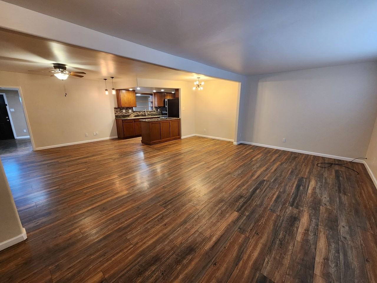 1795 Carlyle Dr - Photo 4 of 39