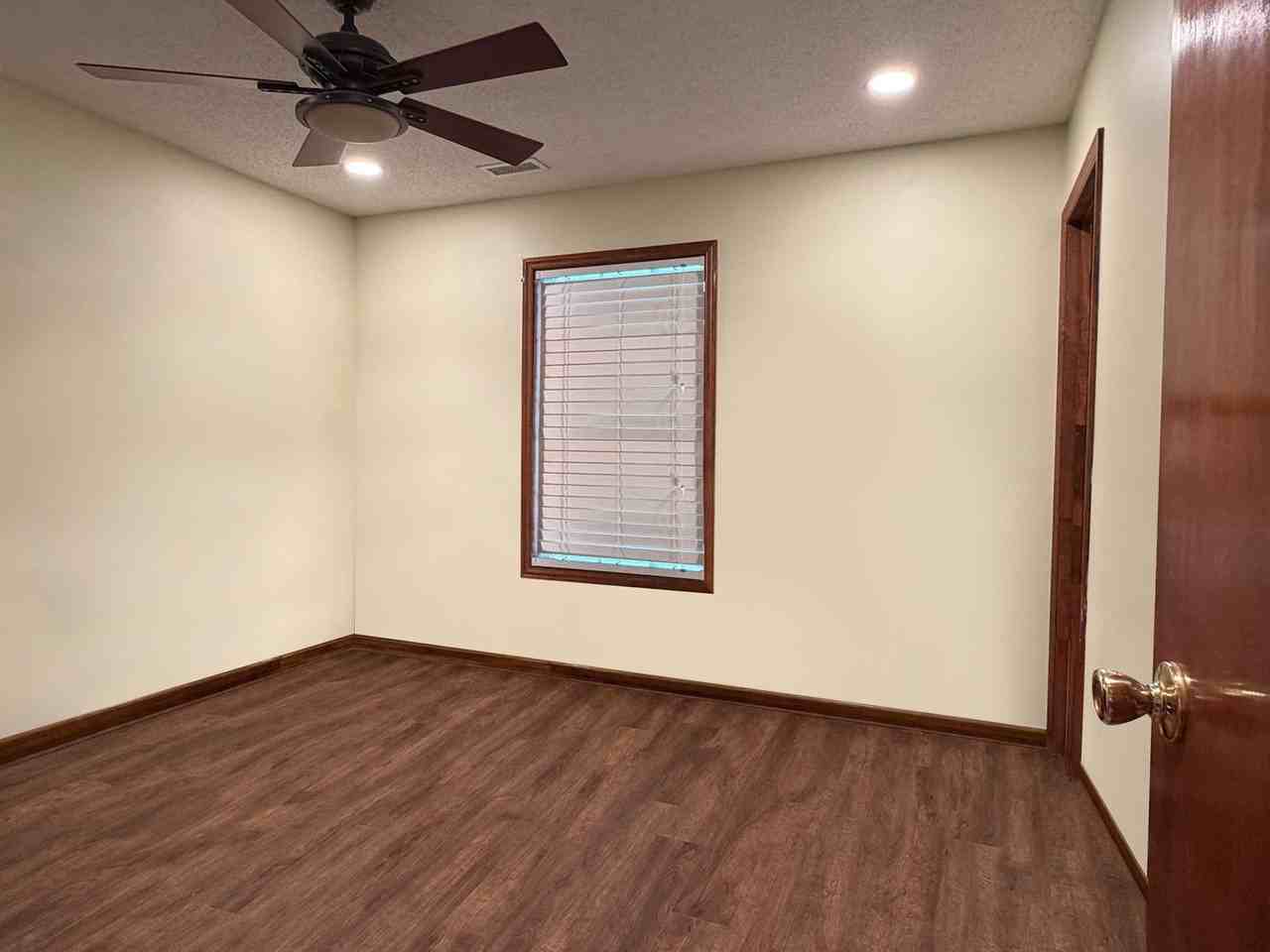 197 Hershel Lackey Rd - Photo 5 of 11