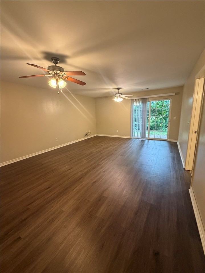 312 Graystone Cir - Photo 2 of 12