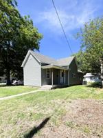 featured image of 1025 W 13th St