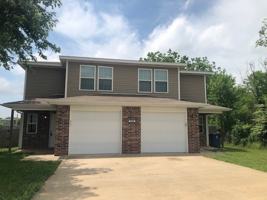 featured image of 6200 Sw Chickadee St #2