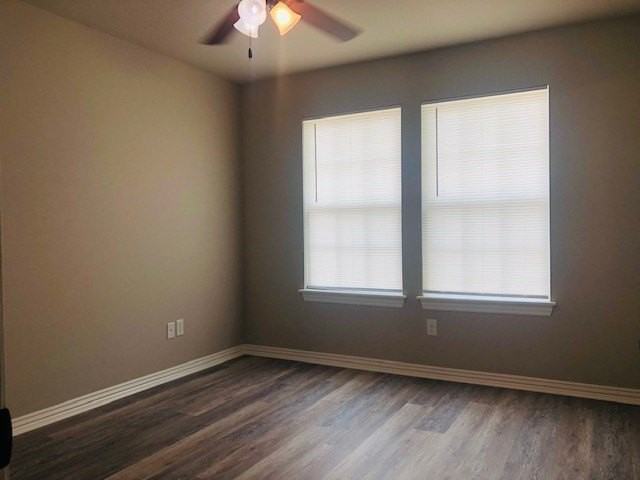 6200 Sw Chickadee St #2 - Photo 7 of 14