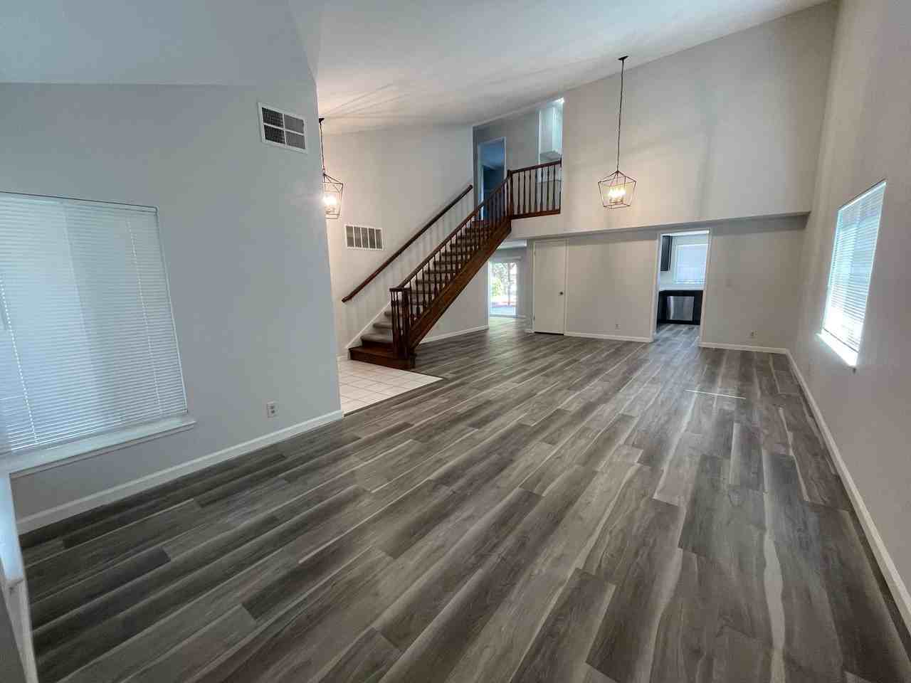 2700 Bluebell Cir - Photo 7 of 29