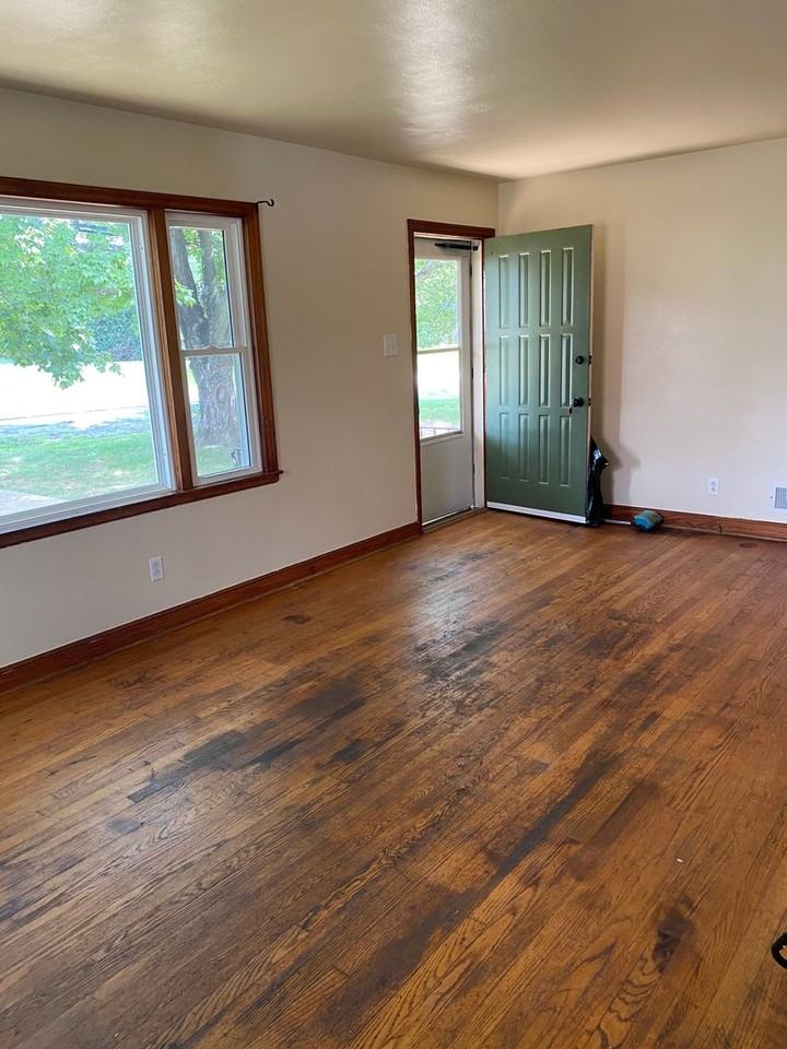 3713 Colonial Ave - Photo 2 of 15