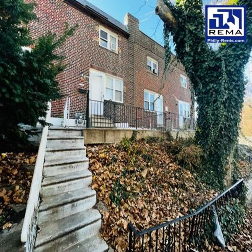 542 Snowden Rd - Photo 4 of 29