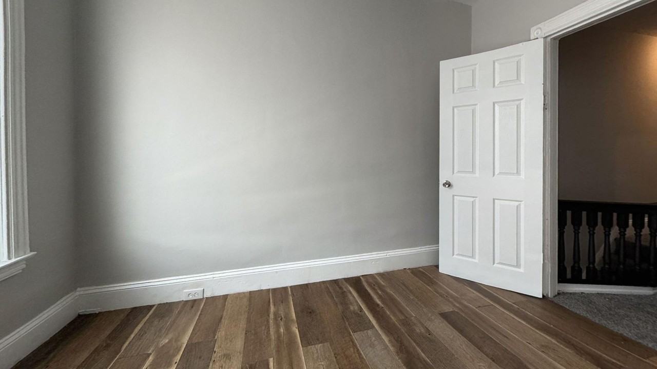 236 N Wanamaker St - Photo 7 of 16