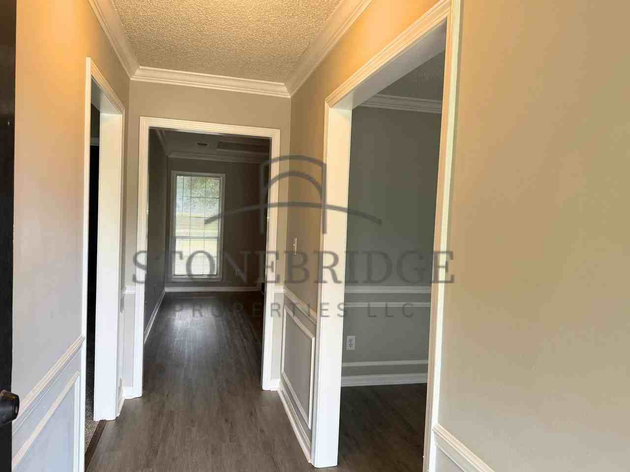 1425 Timber Cir - Photo 2 of 19