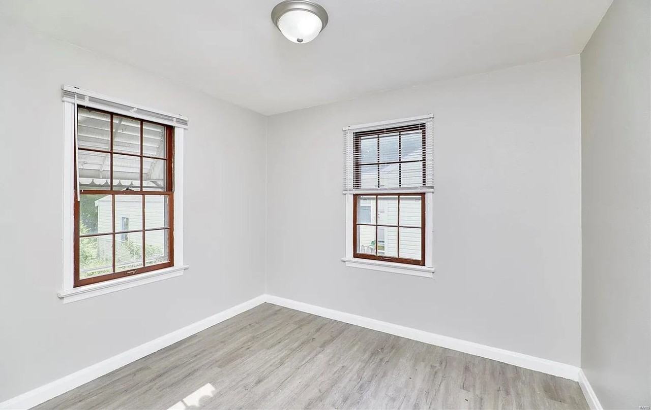 6108 Eaton Dr - Photo 6 of 10