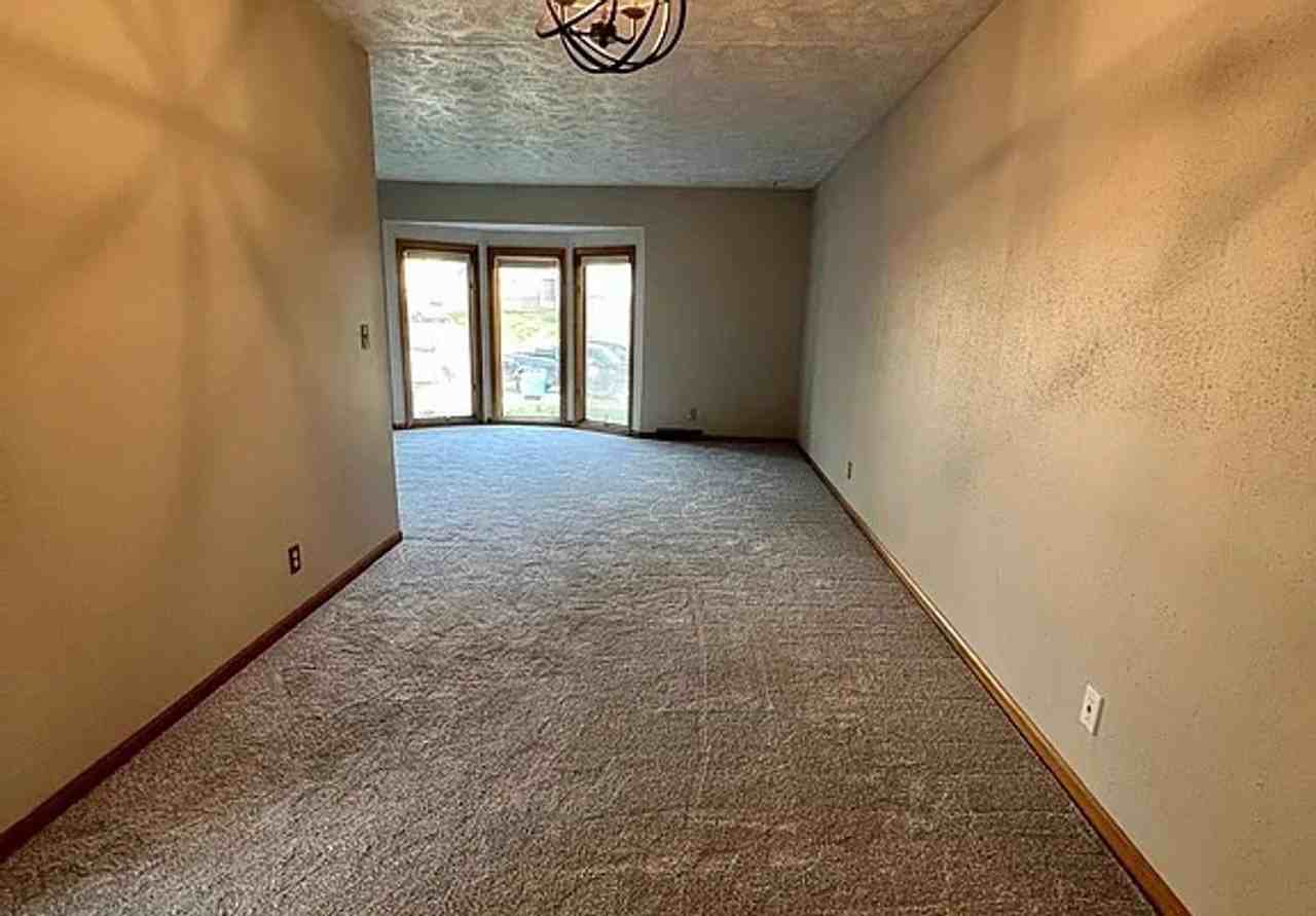 13816 Y Cir - Photo 4 of 8
