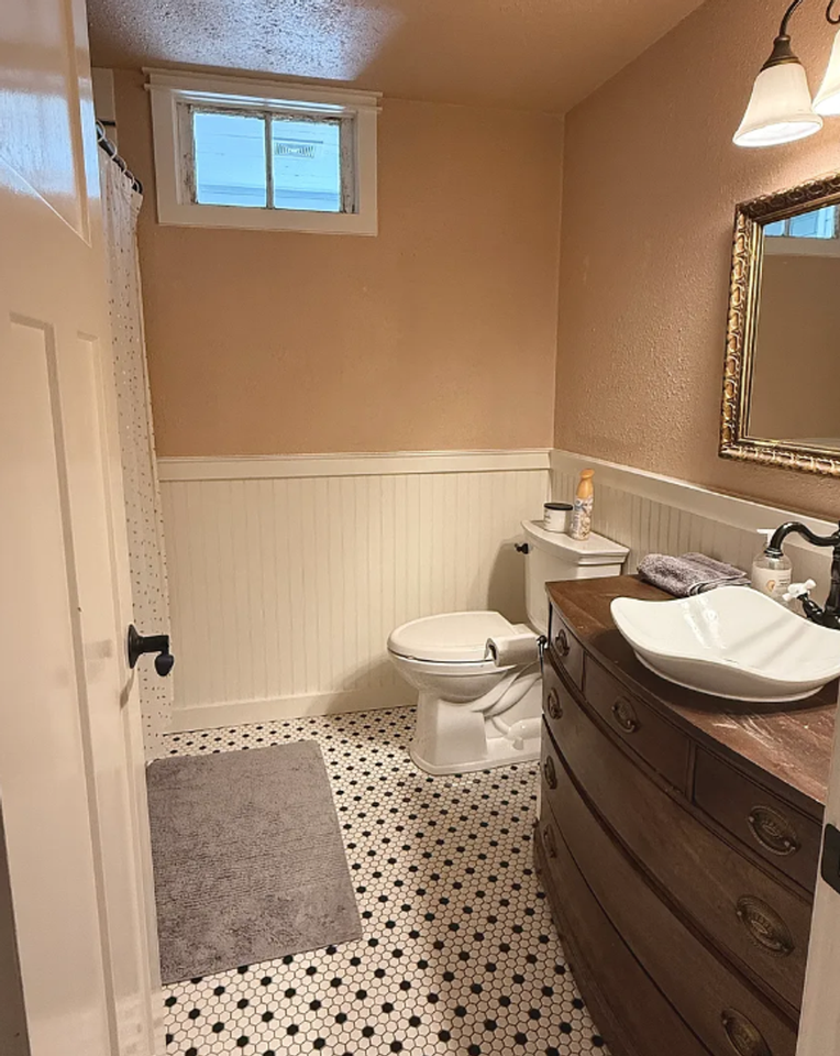 3340 Hyacinth St - Photo 7 of 21