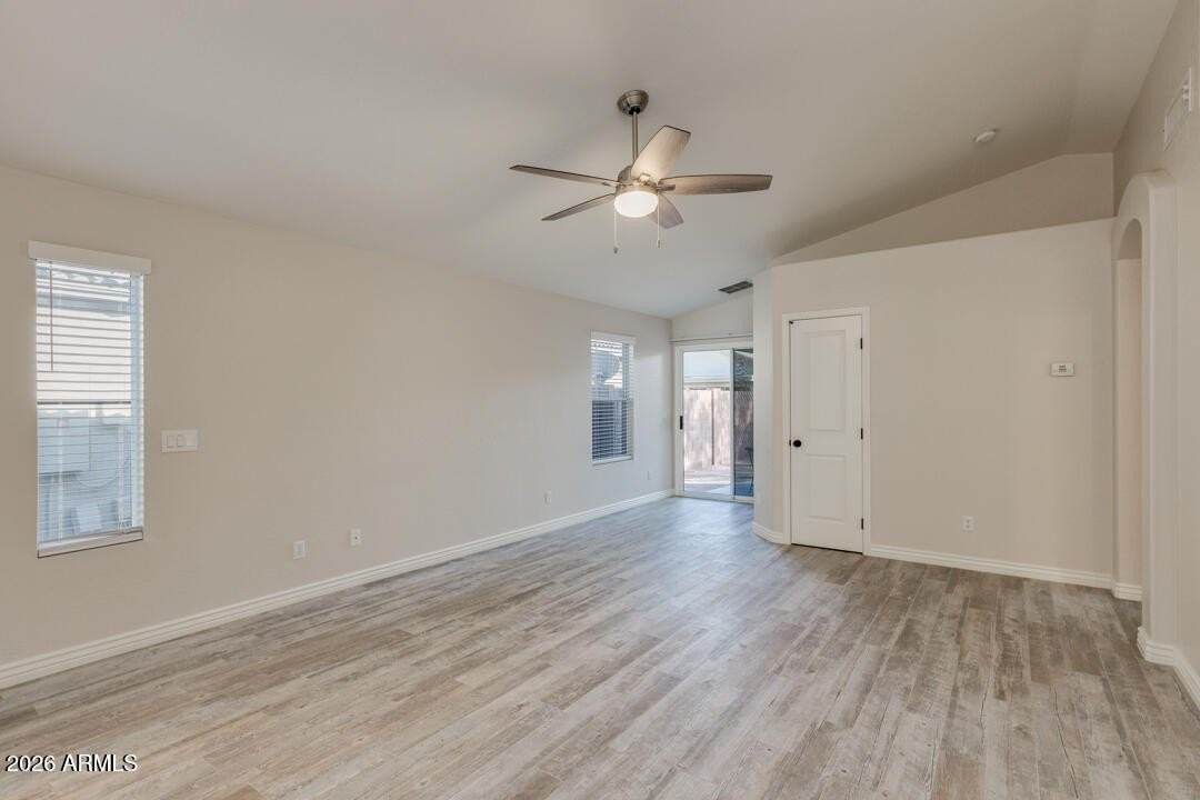 15703 N 33rd Pl - Photo 7 of 33