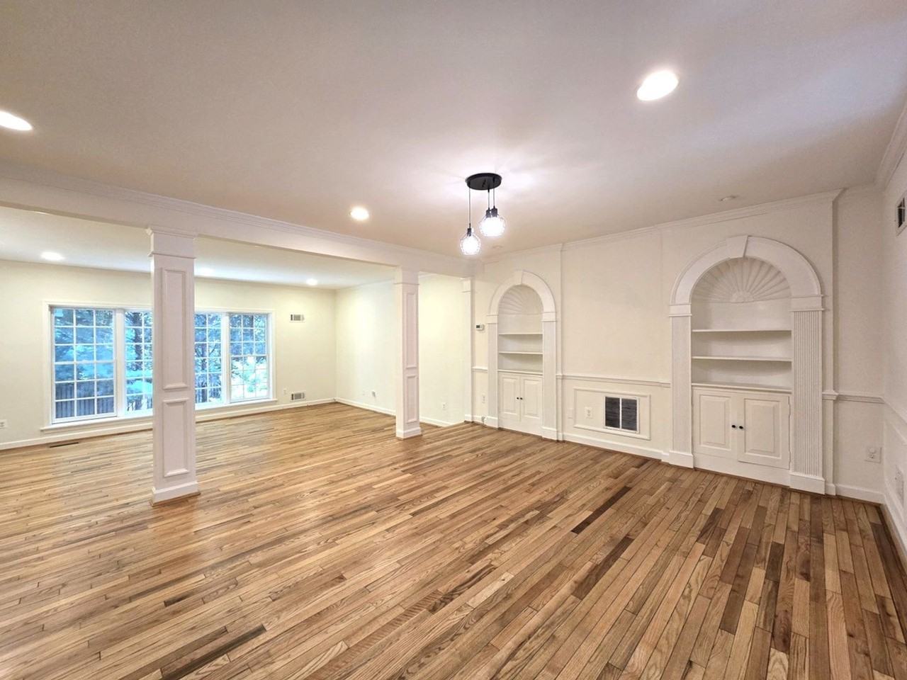 5135 Westbard Ave - Photo 3 of 27