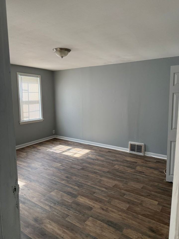2928 Ashby Rd - Photo 6 of 17