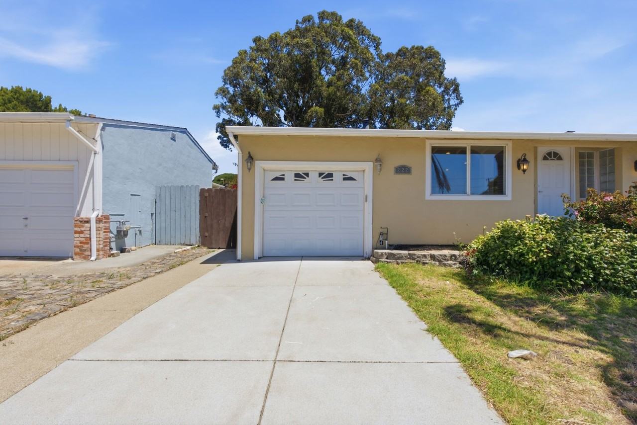 222 Indio Dr - Photo 2 of 31