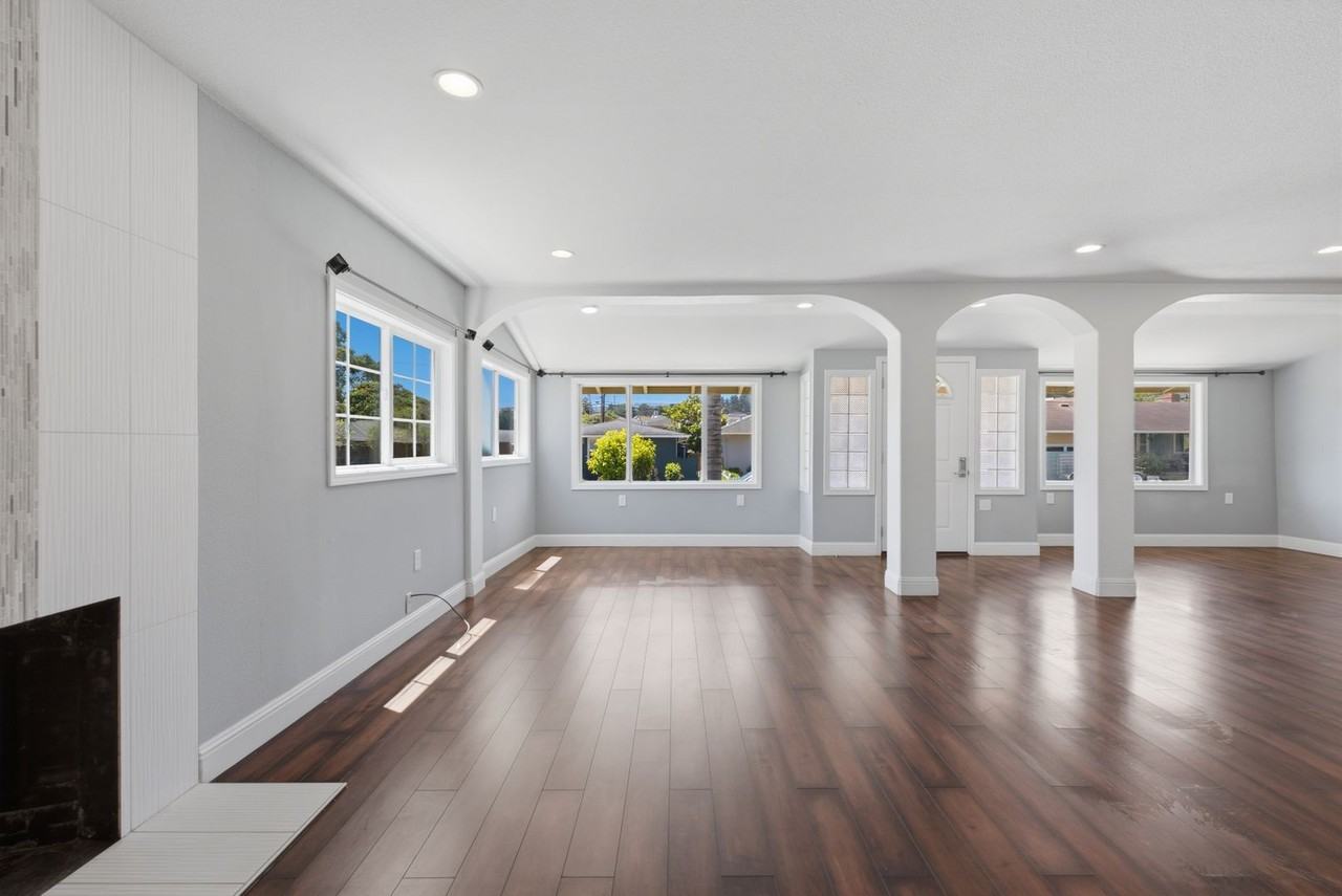 222 Indio Dr - Photo 7 of 31