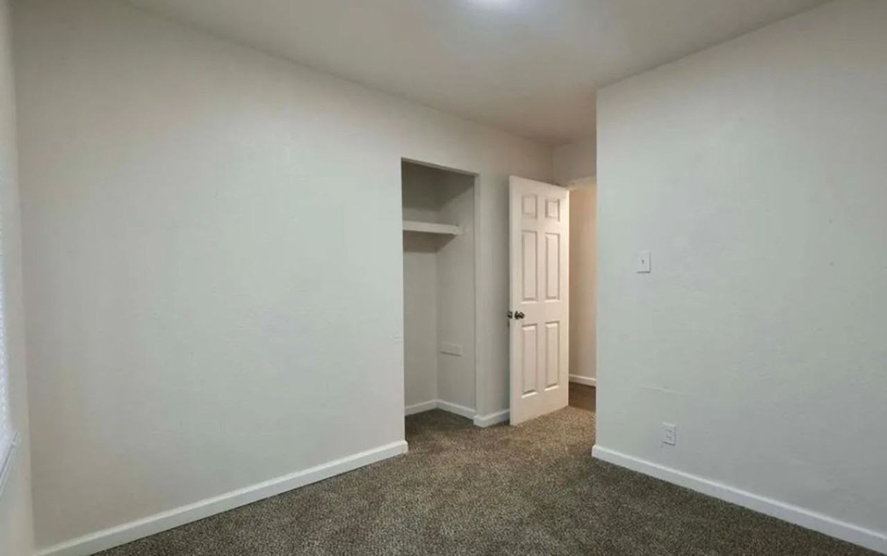 804 Saint Thomas Ln - Photo 6 of 10