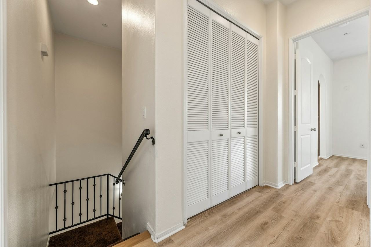 1472 Patricia Avenue - Photo 6 of 10