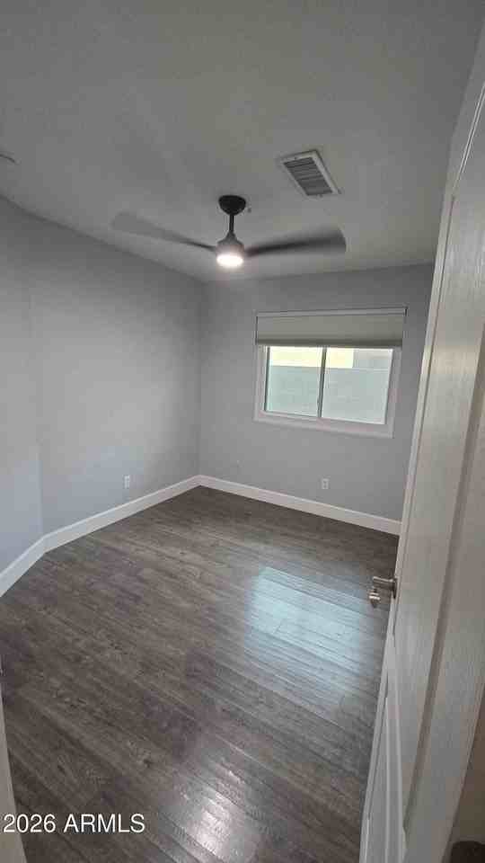 151 W Sagebrush St - Photo 4 of 20