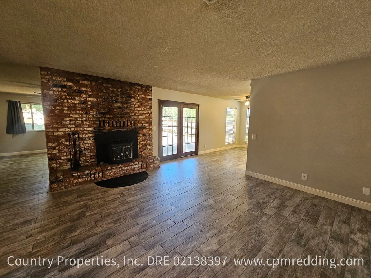 12183 Dry Creek Rd - Photo 4 of 43