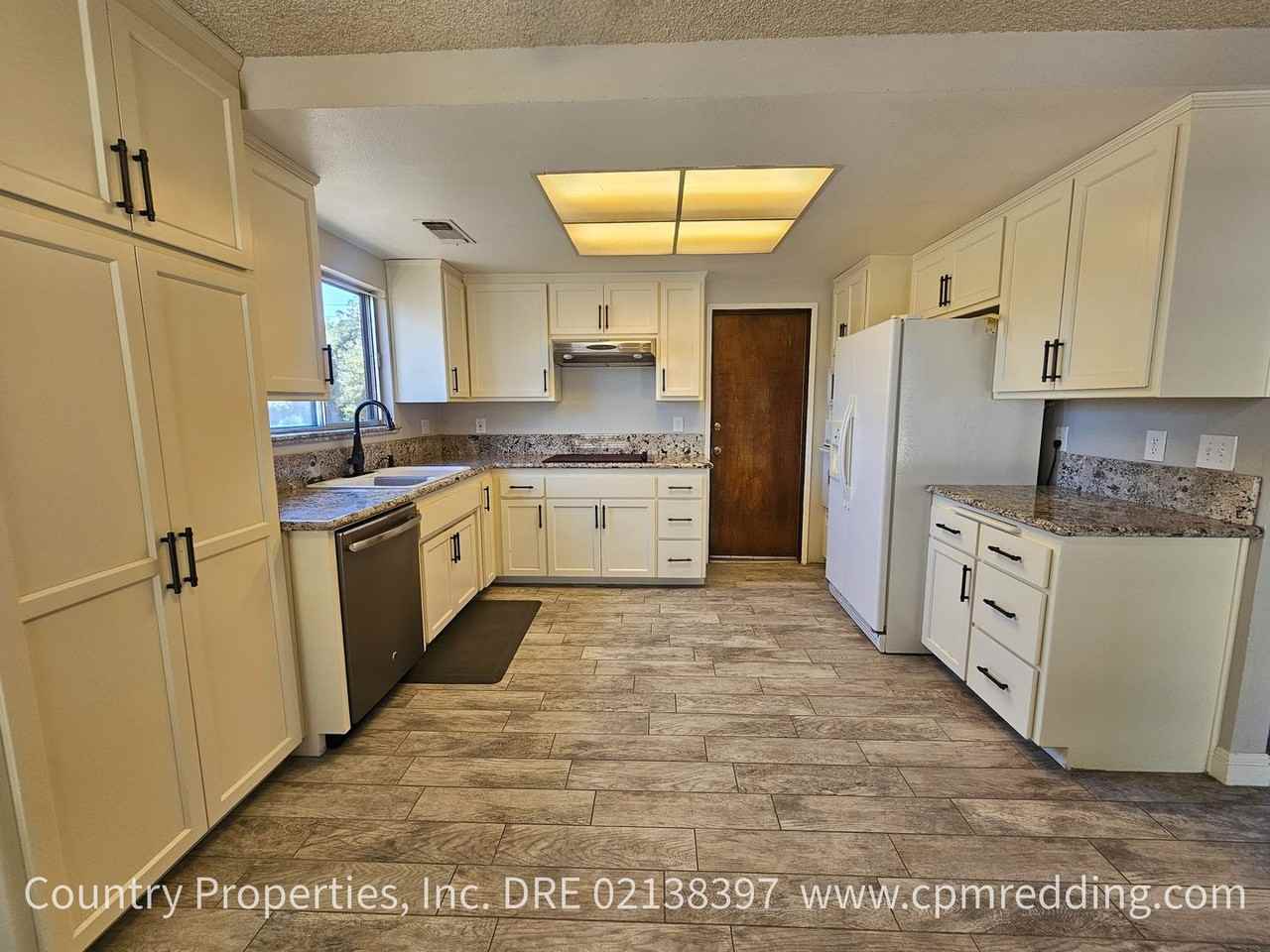 12183 Dry Creek Rd - Photo 7 of 43