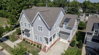 425 Herringbone Ct - Photo 1 of 1