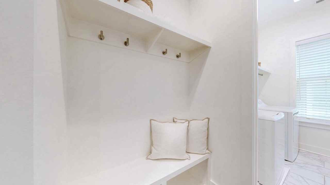 425 Herringbone Ct - Photo 7 of 20