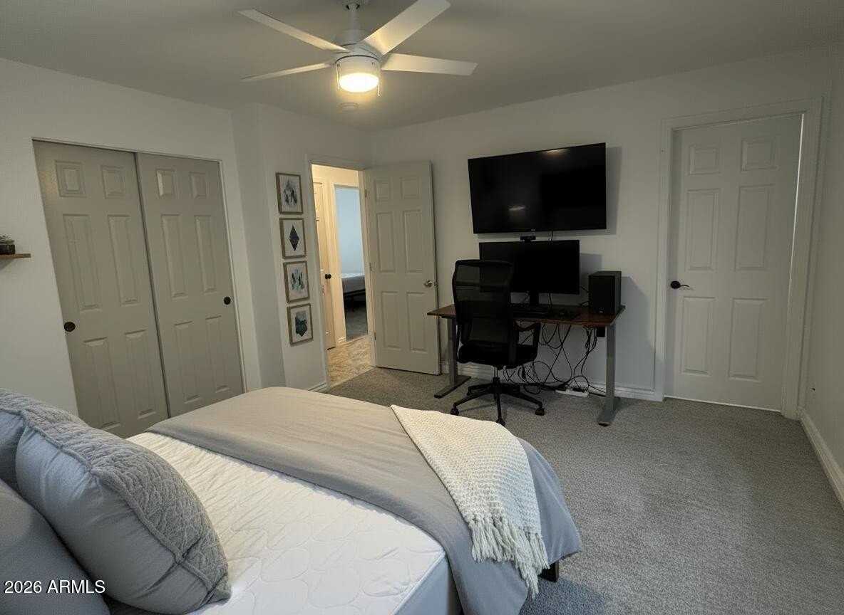 524 W 18th St - Photo 5 of 8