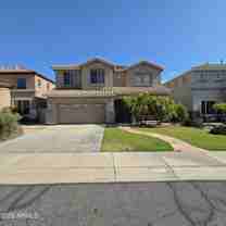 2709 W Redwood Ln - Photo 1 of 1
