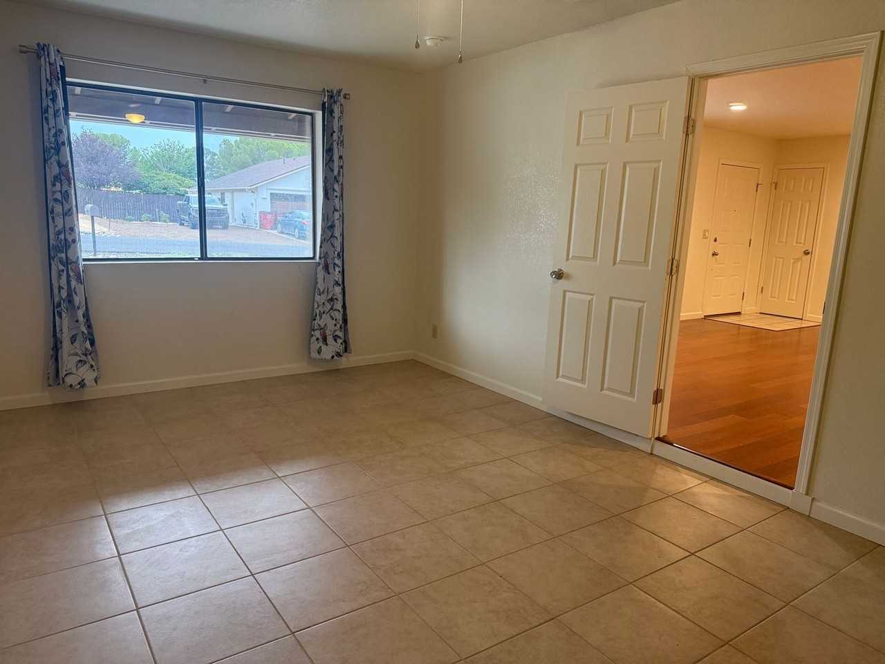 4285 E Mustang Dr - Photo 6 of 19