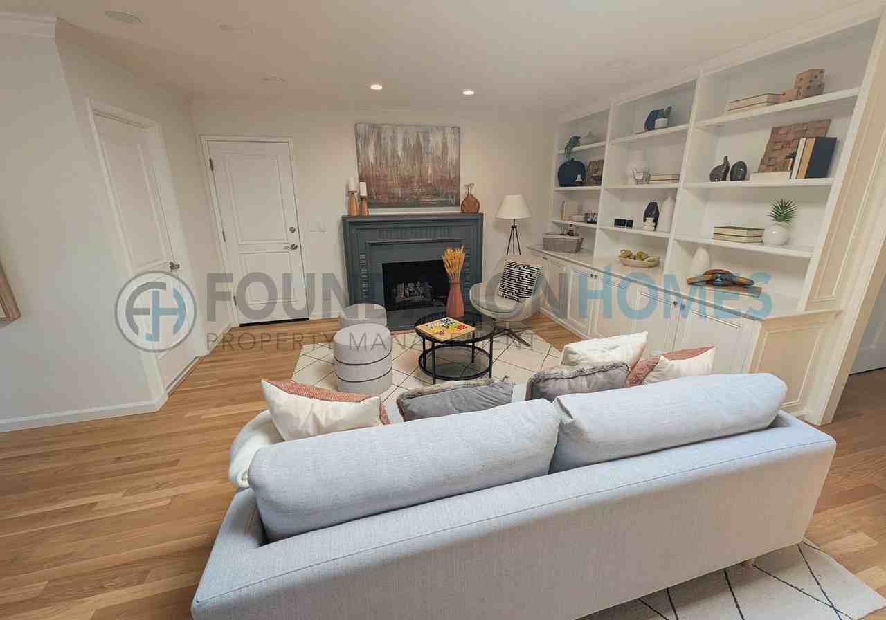 136 Peacock Dr - Photo 6 of 20