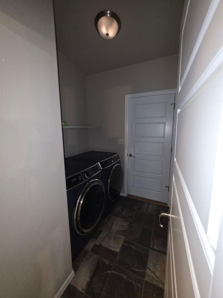 1058 E Ranch Dr - Photo 7 of 13
