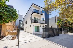 featured image of 1241 N Sycamore Ave