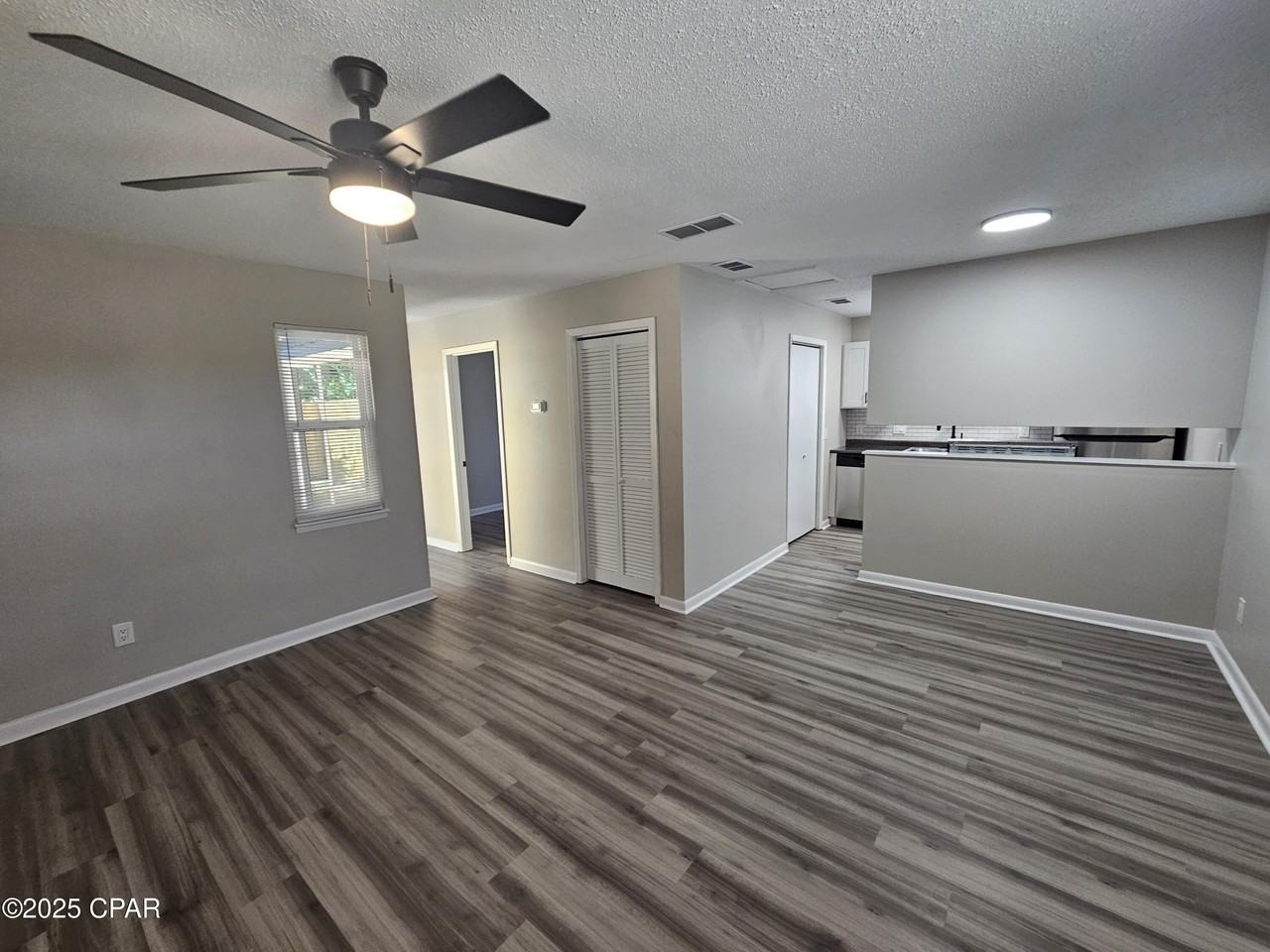 1510 Arthur Ave #B - Photo 4 of 17