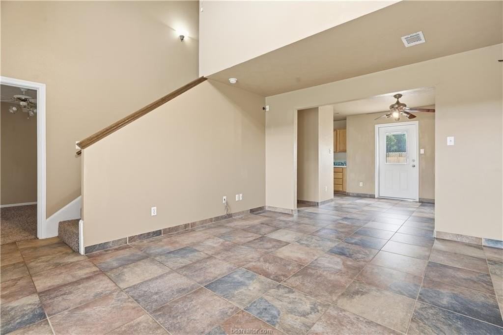 2443 Pintail Loop - Photo 3 of 31