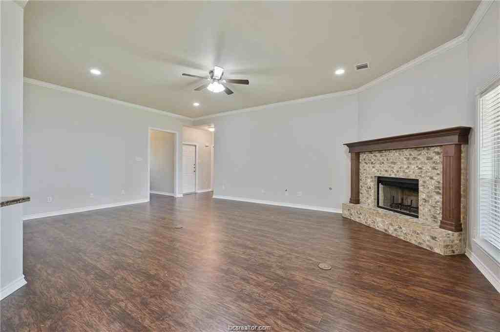 1219 Harrisonburg Ln - Photo 3 of 18