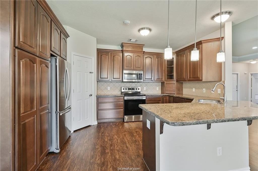 1219 Harrisonburg Ln - Photo 6 of 18