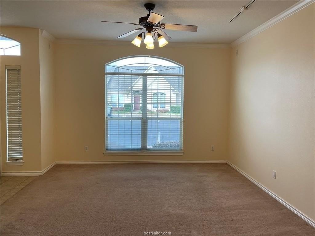 104 Fraternity Row - Photo 2 of 14