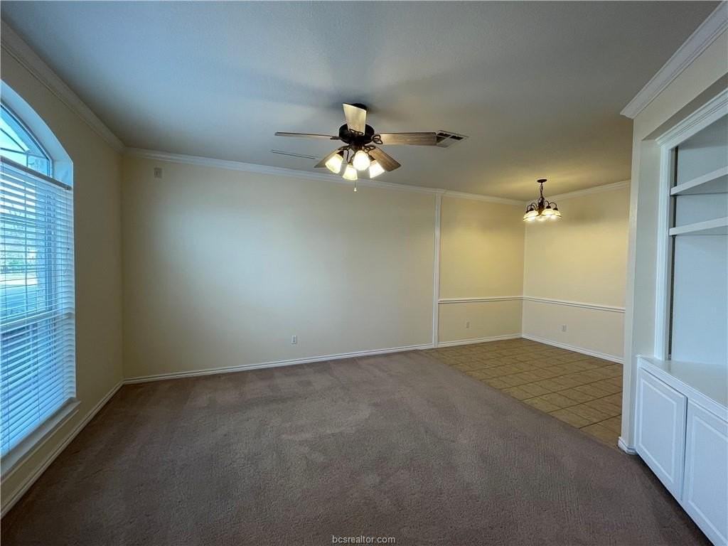 104 Fraternity Row - Photo 3 of 14