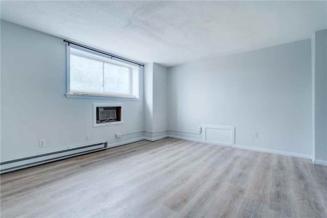 400 Main St #B12 - Photo 6 of 12