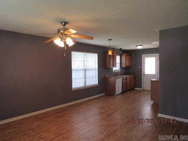 1310 Choate St - Photo 2 of 12
